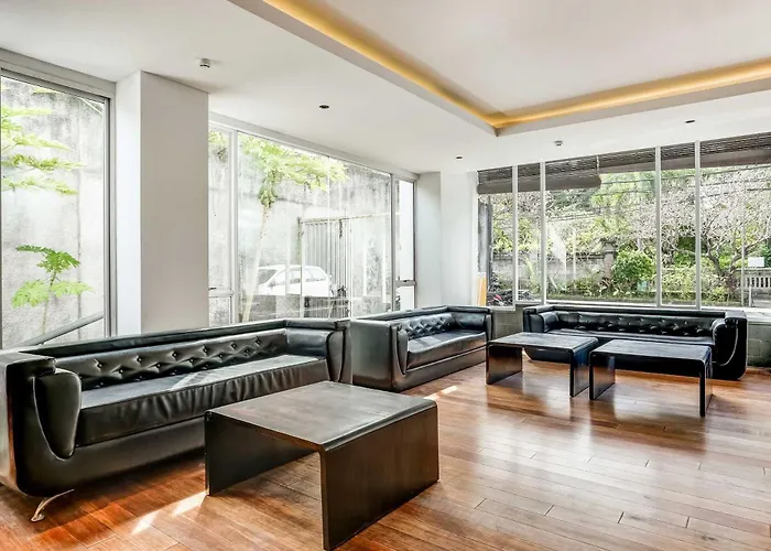 Dancenter Premium Legian